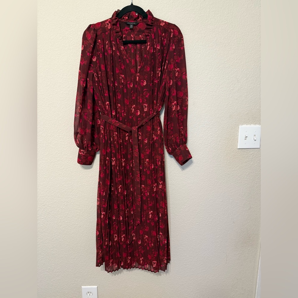 Banana Republic Burgundy Floral Long Sleeve Dress